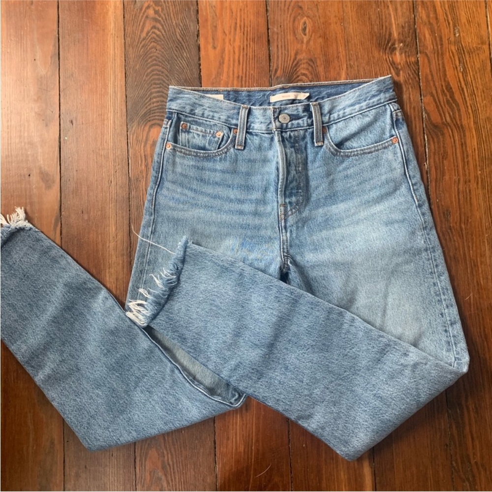 Levi wedgie jeans